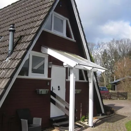 Nurdachhaus Mit Kaminofen Und Grossem Grundstueck * Fassberg